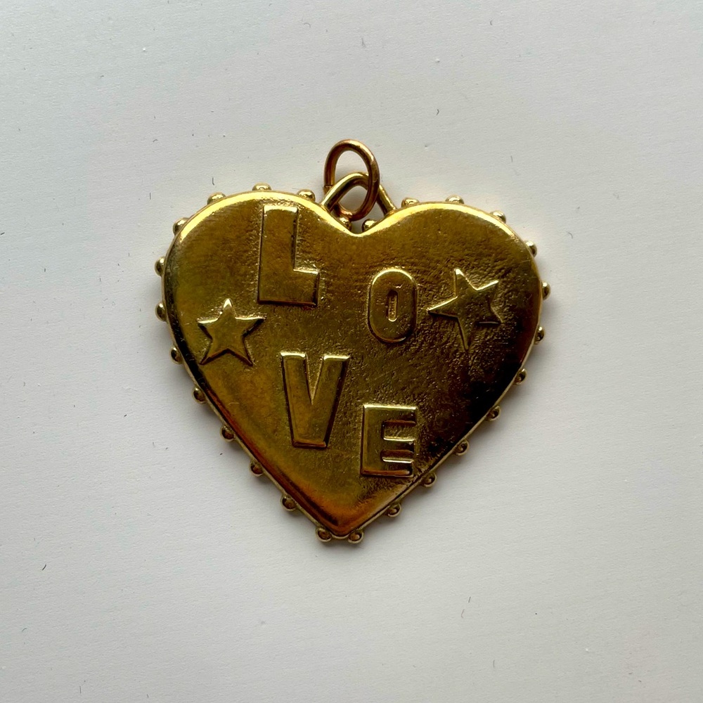Hart “Love” Heart Charm